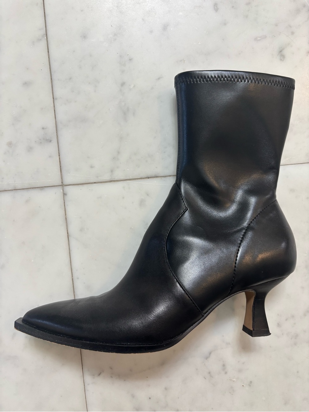 Dolce Vita sz 8 Black Leather Pointed-Toe kitten heel Ankle Boots - Women's